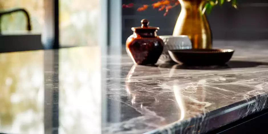 Why Do Residents of Philadelphia Prefer Honed Marble for Their Kitchen Countertops?